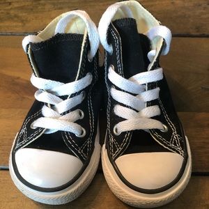 Toddler size 5 Converse
